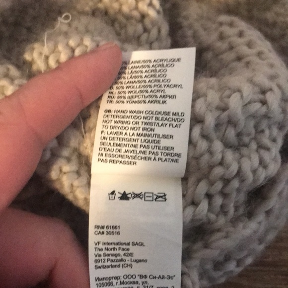 The North Face Beige Wool Winter Hat - Picture 8 of 8
